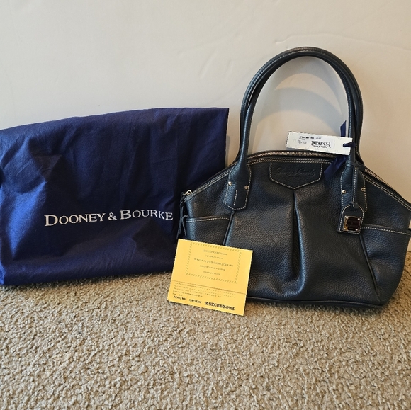 Dooney & Bourke Odine in Marine Bag/purse On Major Sale!๐ฅ - Picture 5 of 16